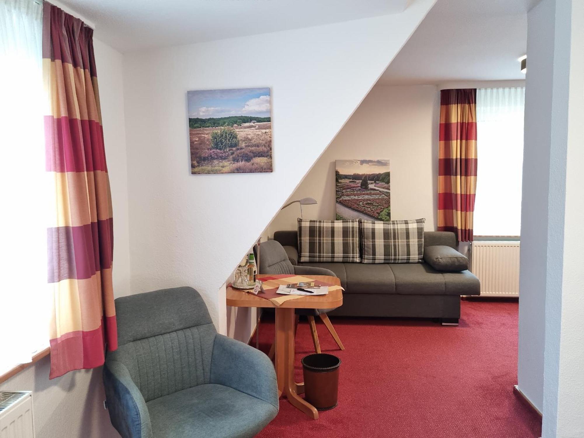Cafe Und Pension Hoepen Idyll Schneverdingen Exterior foto
